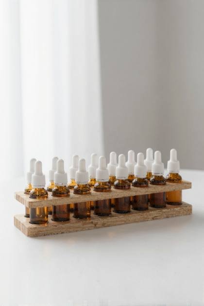 Tinkturflaschen mit Pipettenkappen