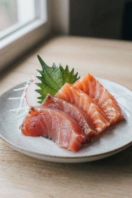Sashimi-Teller (hoch)