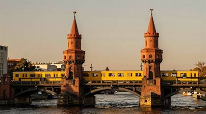 Oberbaumbrücke mit U-Bahn