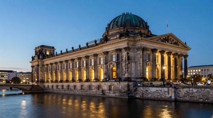 Bode-Museum zur blauen Stunde
