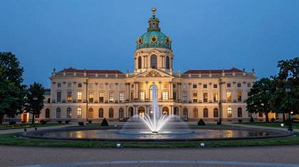 Schloss Charlottenburg zur blauen Stunde