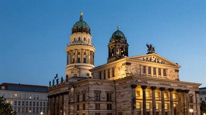 Gendarmenmarkt zur blauen Stunde