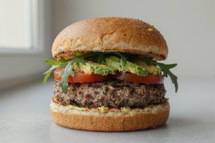 Gemüseburger (quer)