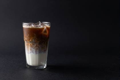 Eiskaffee im hohen Glas