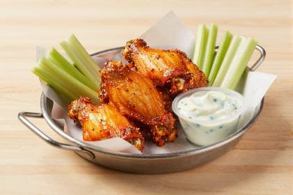 Scharfe Wings mit Dip