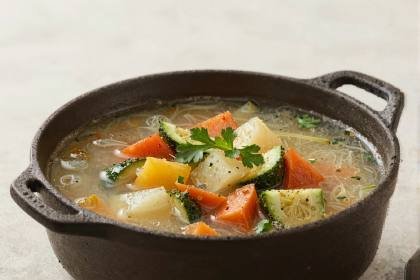 Gemüsesuppe im Topf