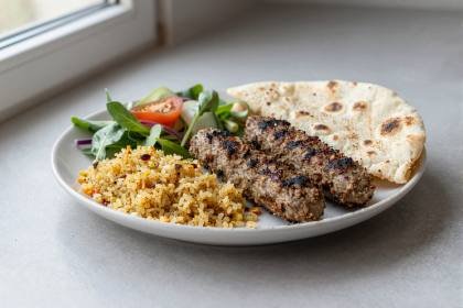 Kofta-Teller (quer)