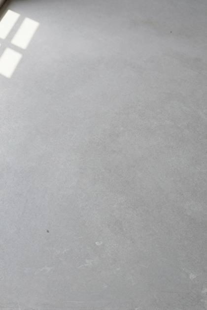 Grauer Beton (hoch)