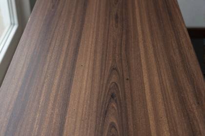Dunkles Holz (quer)