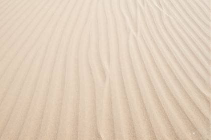 Gerippelter Sand (quer)
