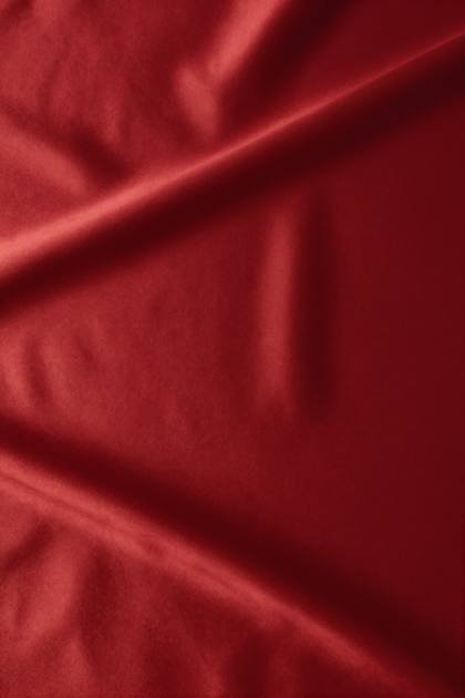 Rote Seide (hoch)