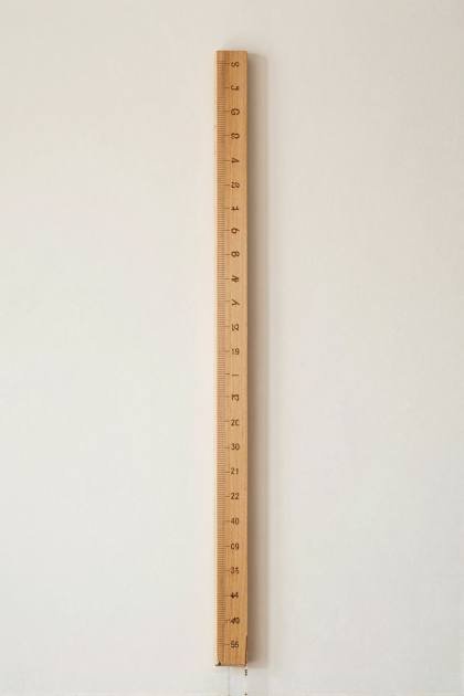 Messlatte aus Holz