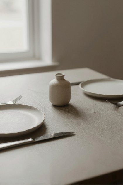 Gedeckter Tisch (hoch)