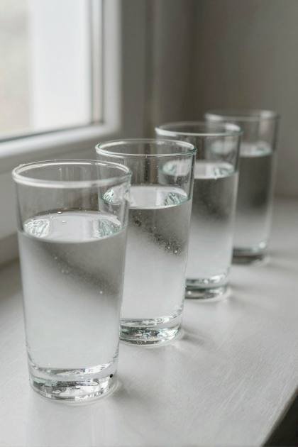 Gläserreihe (hoch)