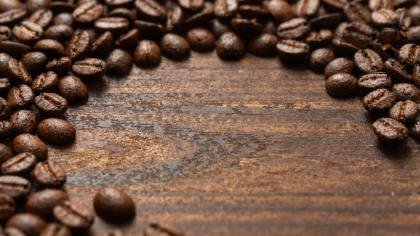 Kaffeebohnen als Bordüre