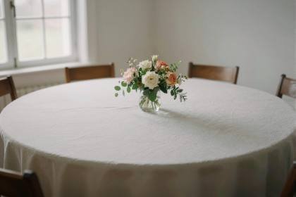 Runde Tafel (quer)
